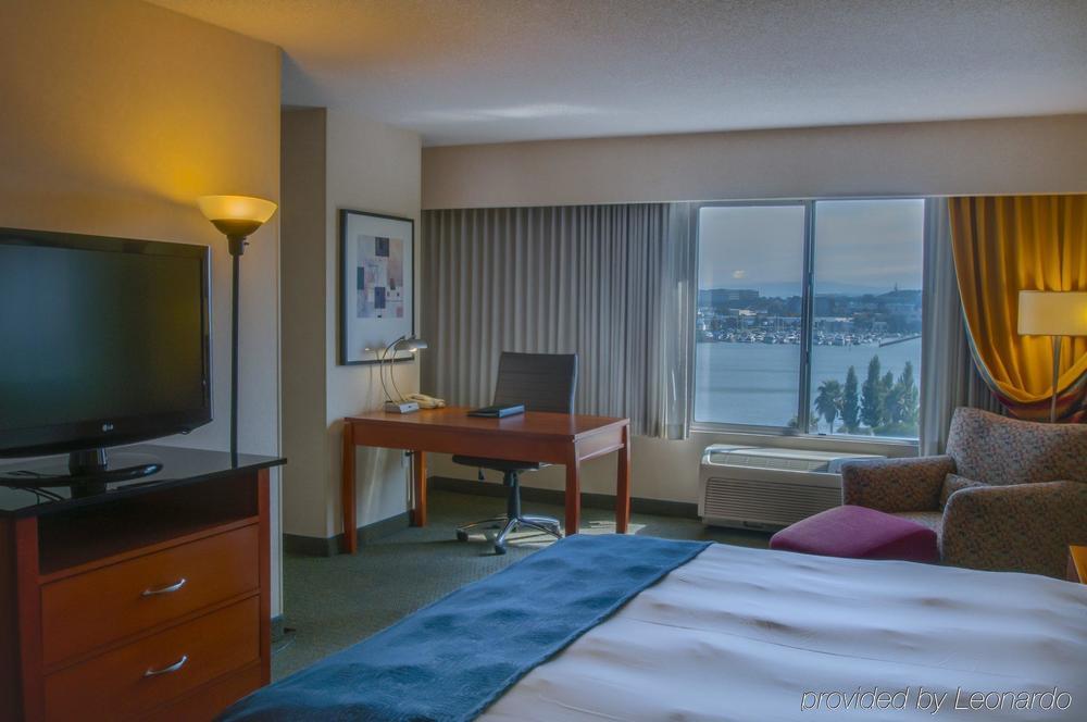 Hotel Doubletree By Hilton San Francisco Airport North Bayfront à Brisbane Extérieur photo