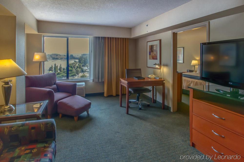 Hotel Doubletree By Hilton San Francisco Airport North Bayfront à Brisbane Extérieur photo